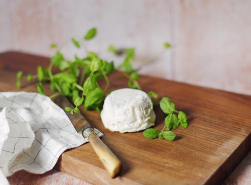 Crottins frais au lait cru de chèvre